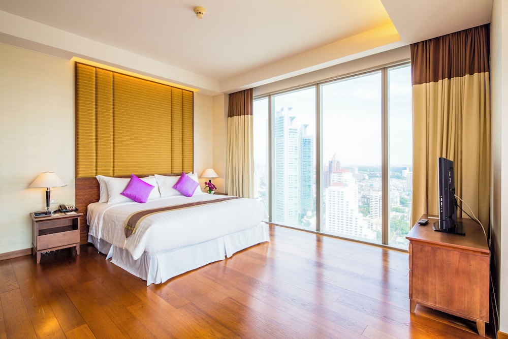 2 BEDROOMS, PANORAMA, SUITE