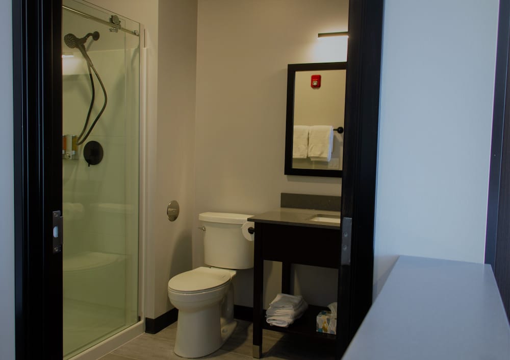 Watershed Hotel 40/48
