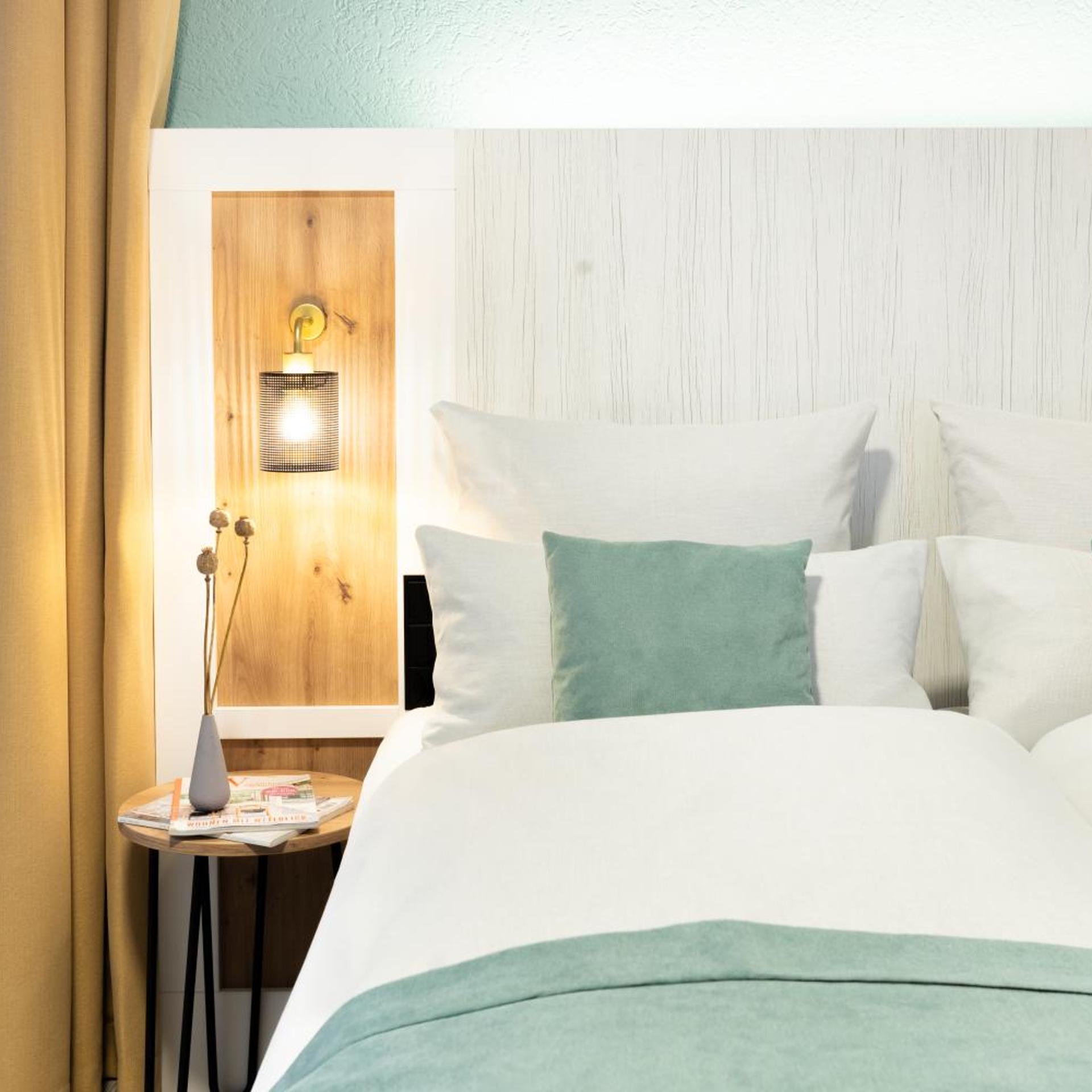 Room, Single Bed, Sofa