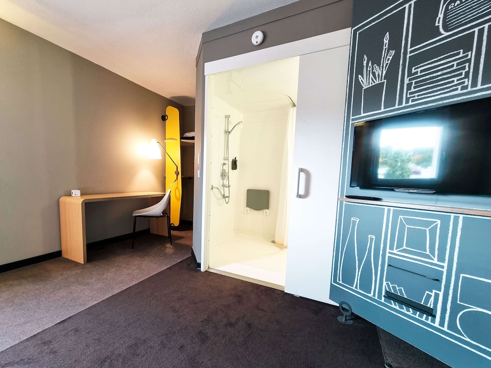 ibis Caen Porte de Bretagne 49/67