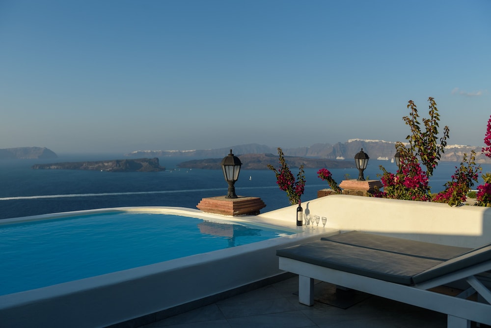 Maison De Lys Luxury Suites 7/72