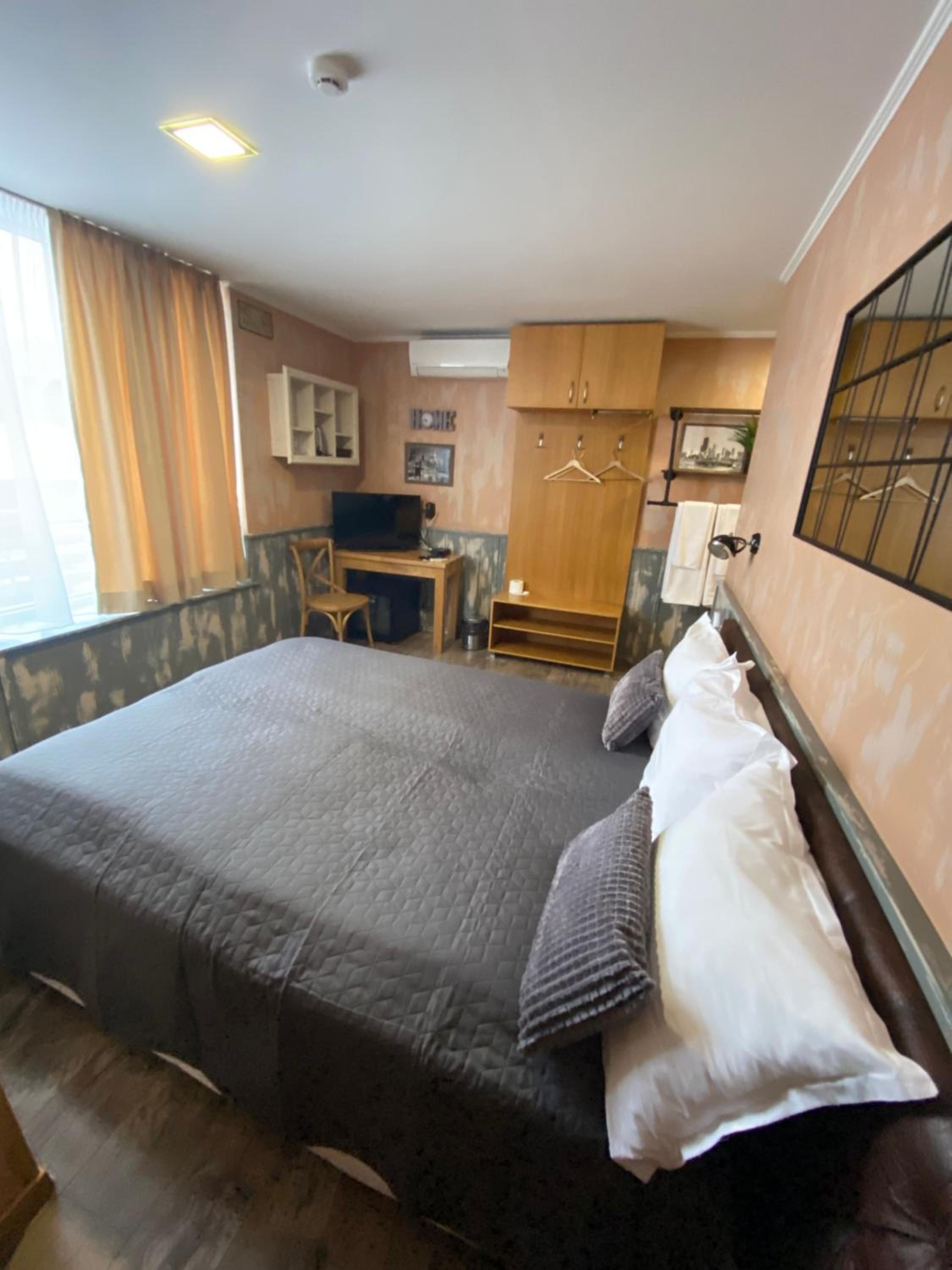 City Hotel 13/50
