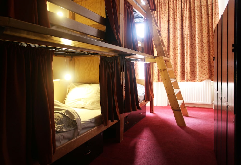 Palmers Lodge Swiss Cottage 29/72