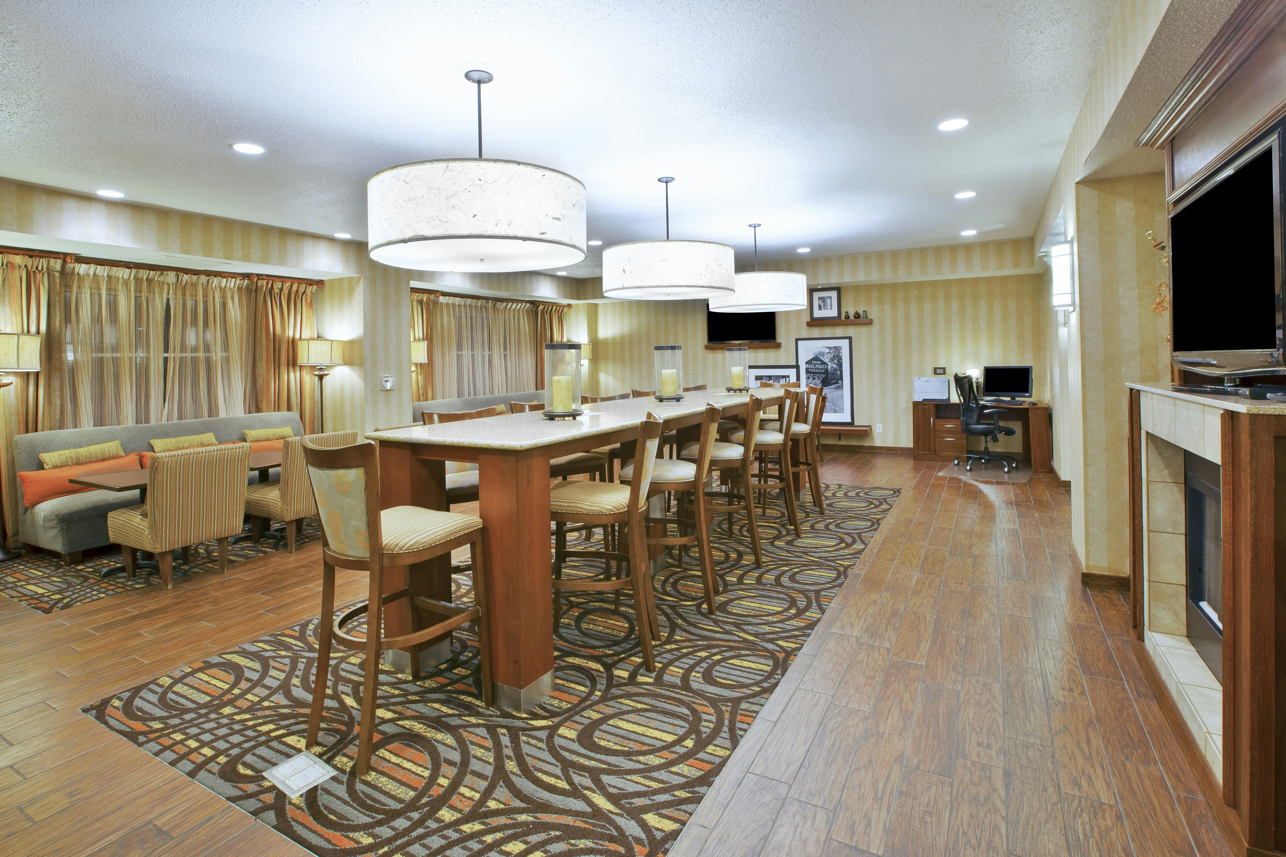 Hampton Inn Pittsburgh Area-Beaver Valley-Ctr Township 26/33