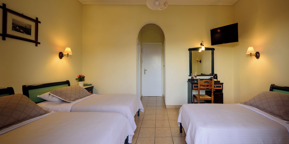 Karidis Hotel 25/48