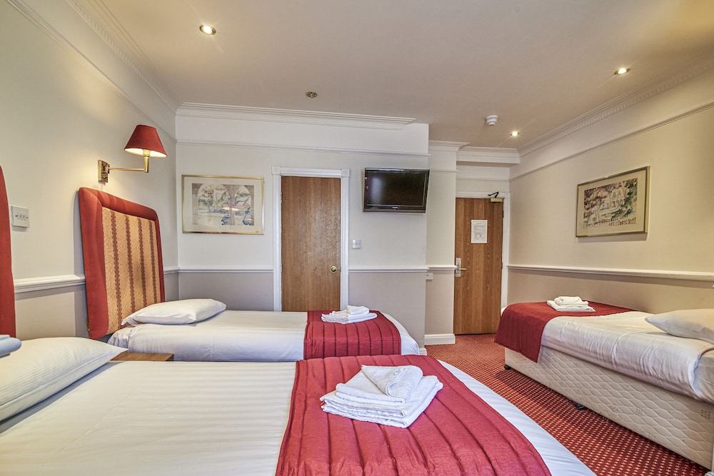 Hyde Park Radnor Hotel 16/40