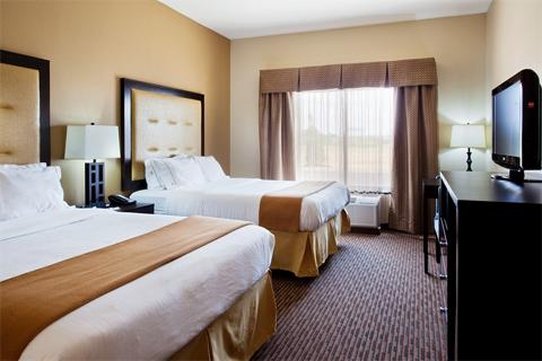 Holiday Inn Express Hotel & Suites Cordele North 30/79