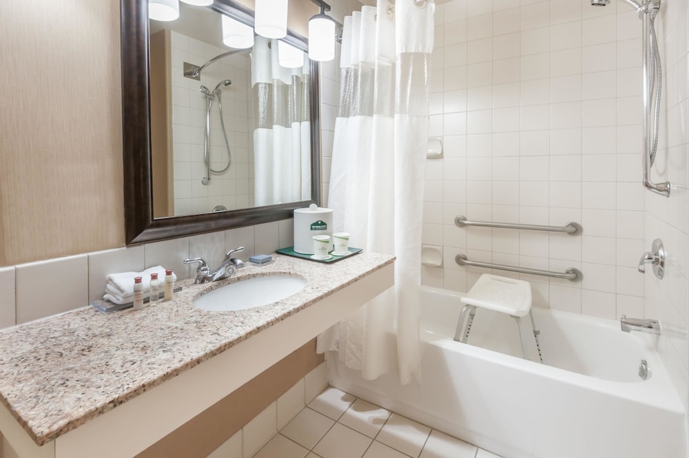 Wingate by Wyndham Edmonton West 6/31