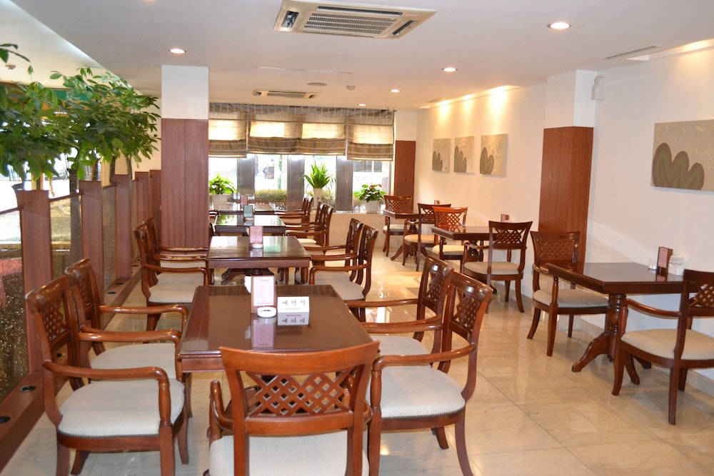 New Chonji Hotel 49/66