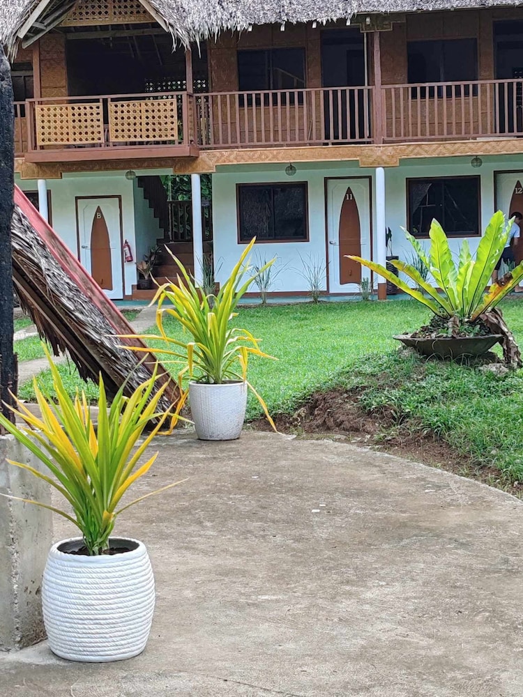 Nipa Hut Village 30/33