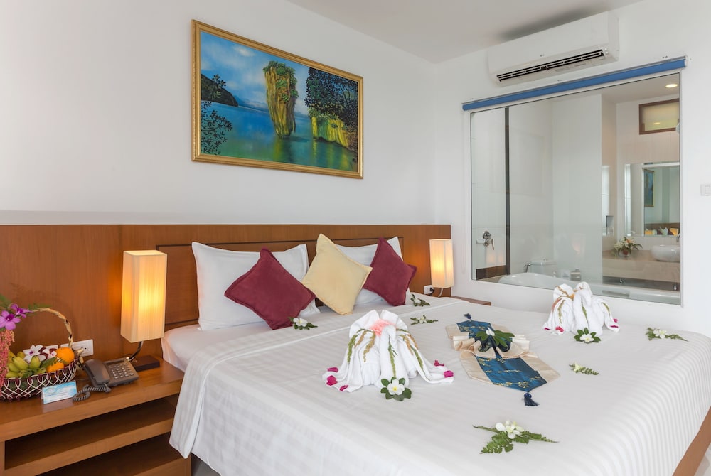 The View Rawada Phuket 16/56