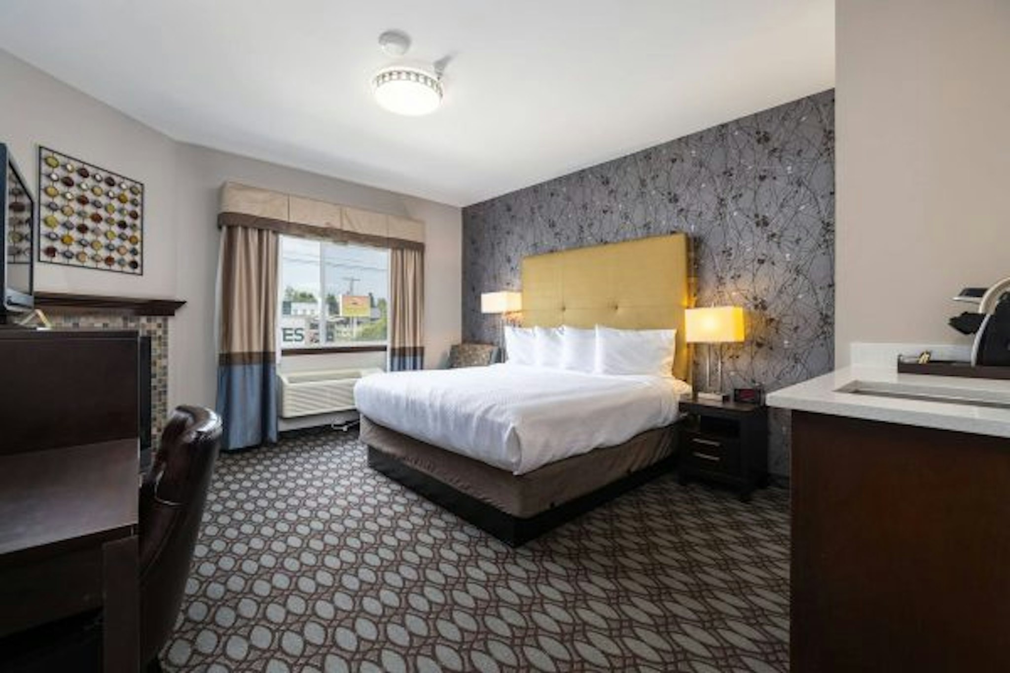 Sunrise Inn Villas and Suites 1/10