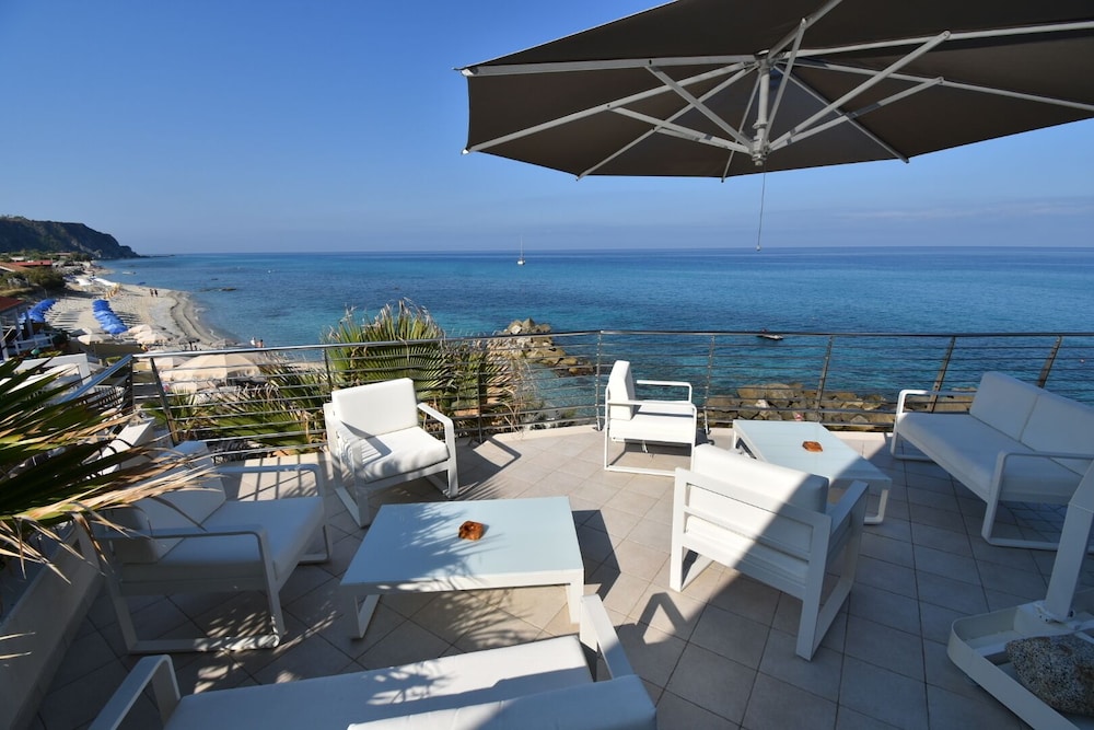Baia Del Godano Resort & Spa 74/78
