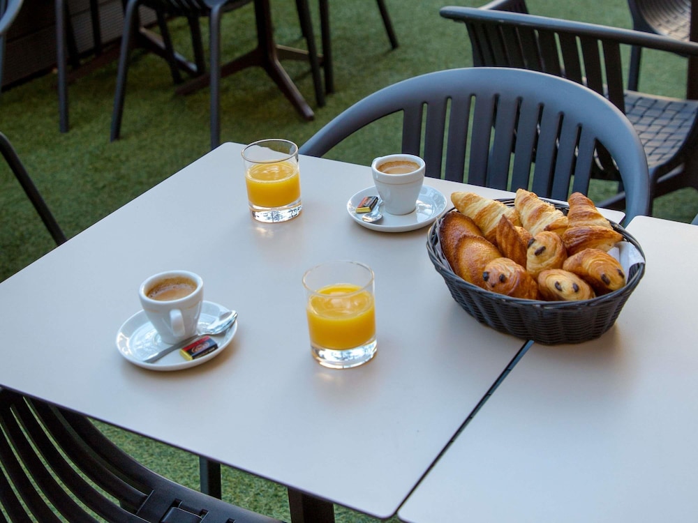 Ibis Styles Cannes Le Cannet 48/67