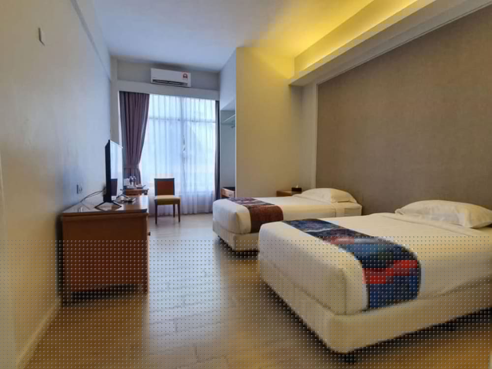 Adena Beach Resort 33/74