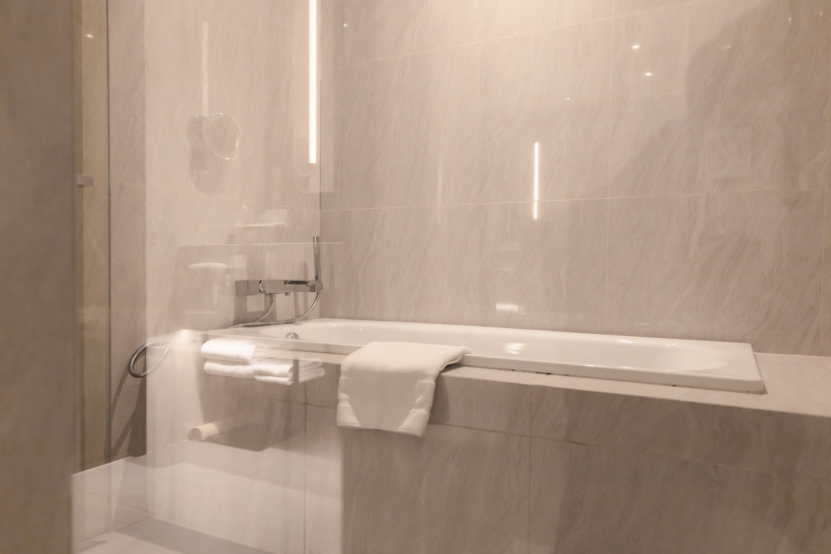 غرفة بسرير كينج لذوي الإعاقة، InterContinental Bangkok Sukhumvit 5/5