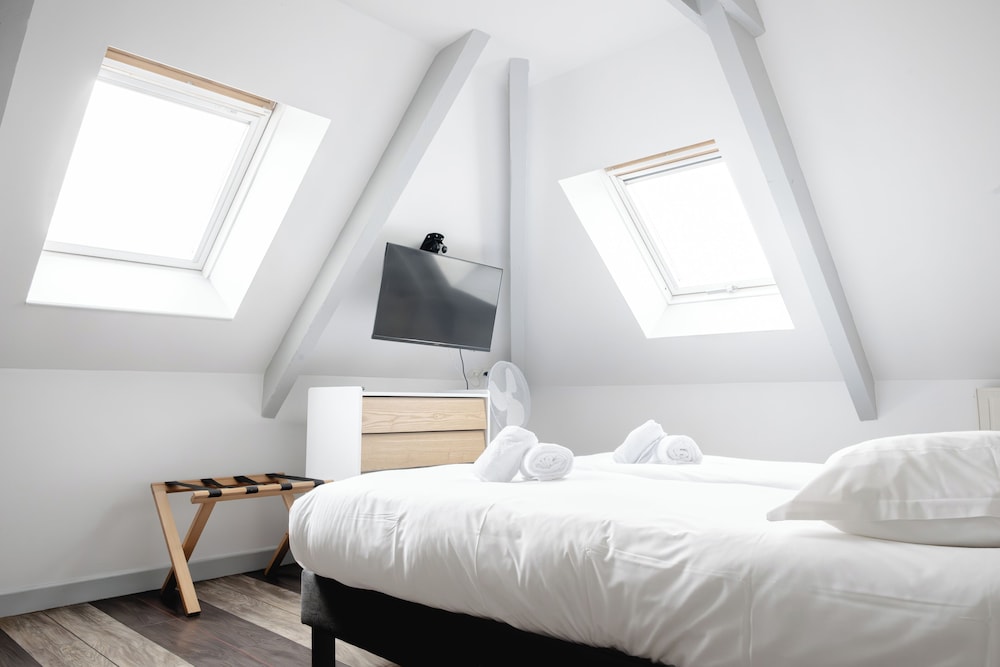 Brit Hotel Guingamp L Armor 13/50