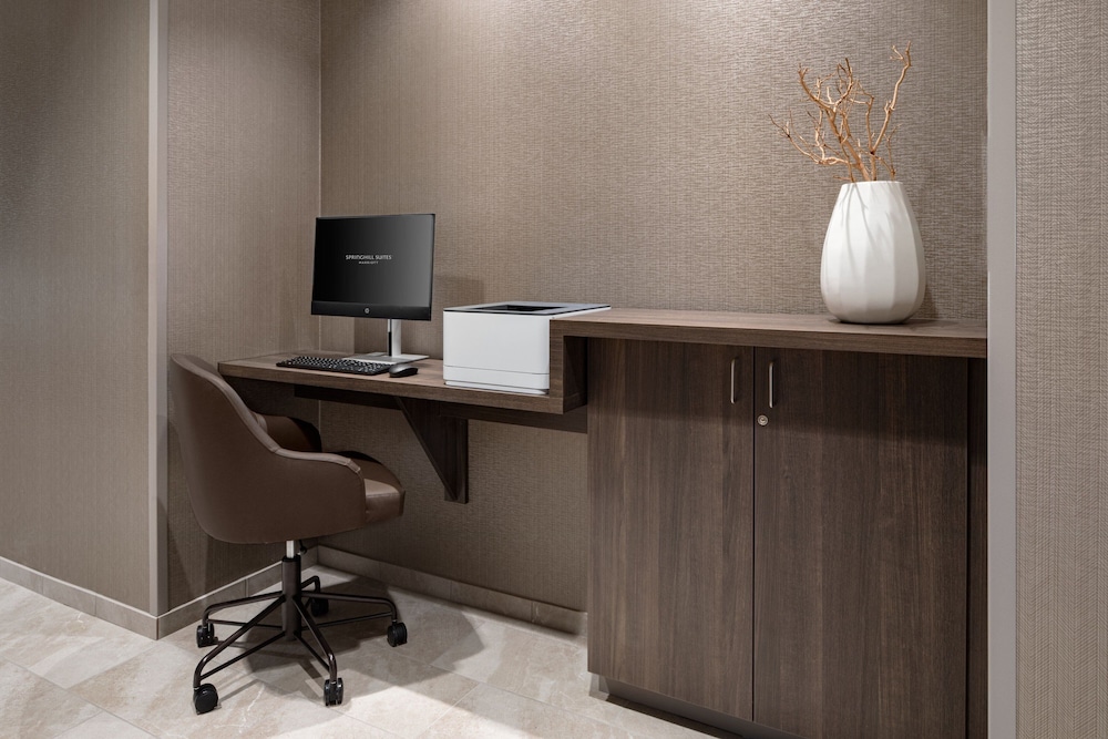 SpringHill Suites Kalamazoo Portage 12/18
