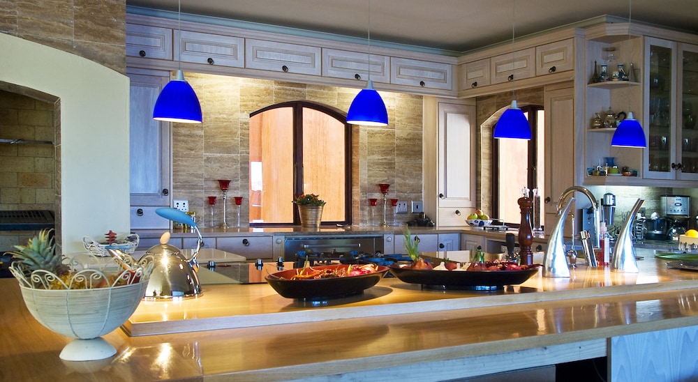 Villa Paradisa Guest House 25/44