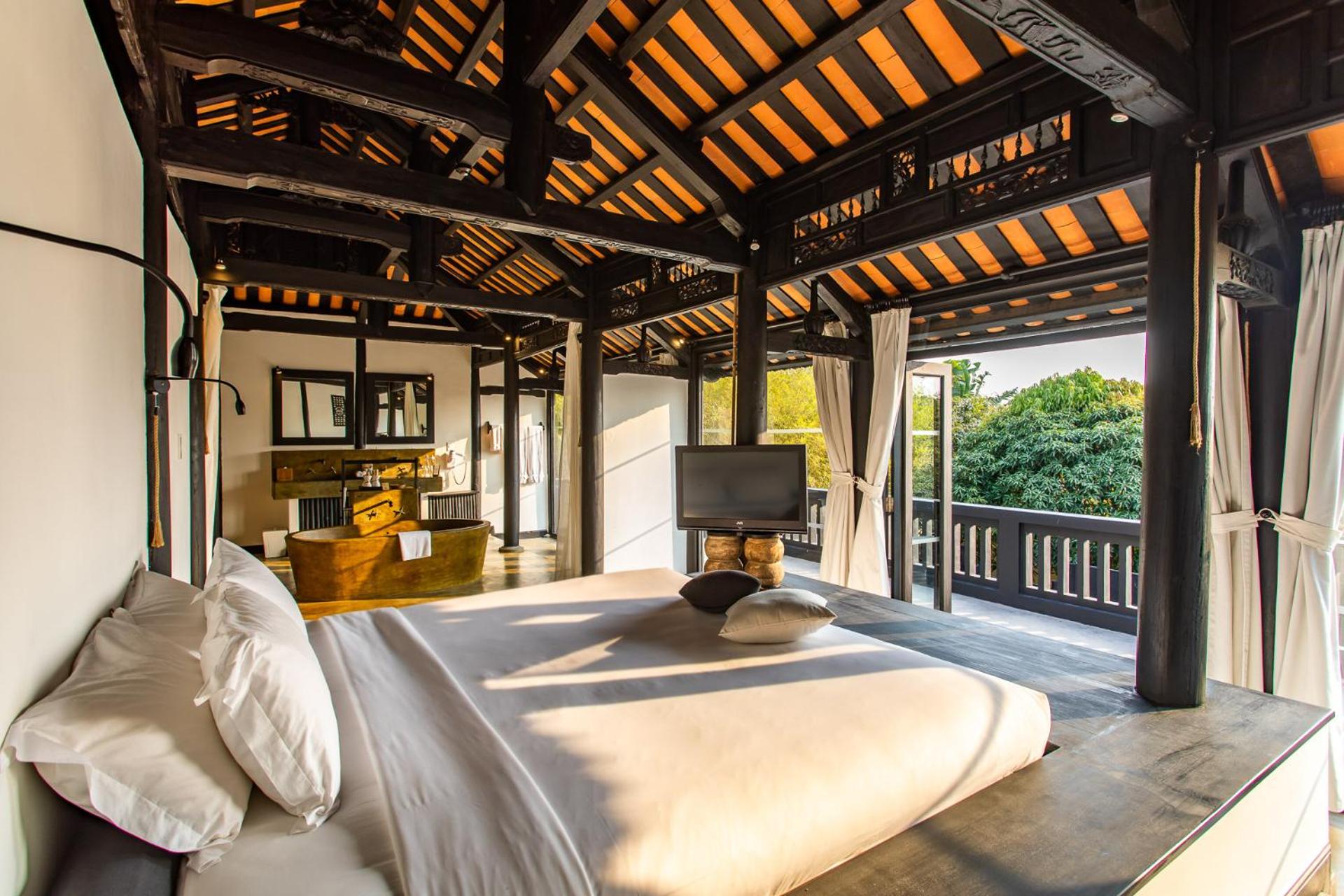 2 Bedrooms, Pool, Villa