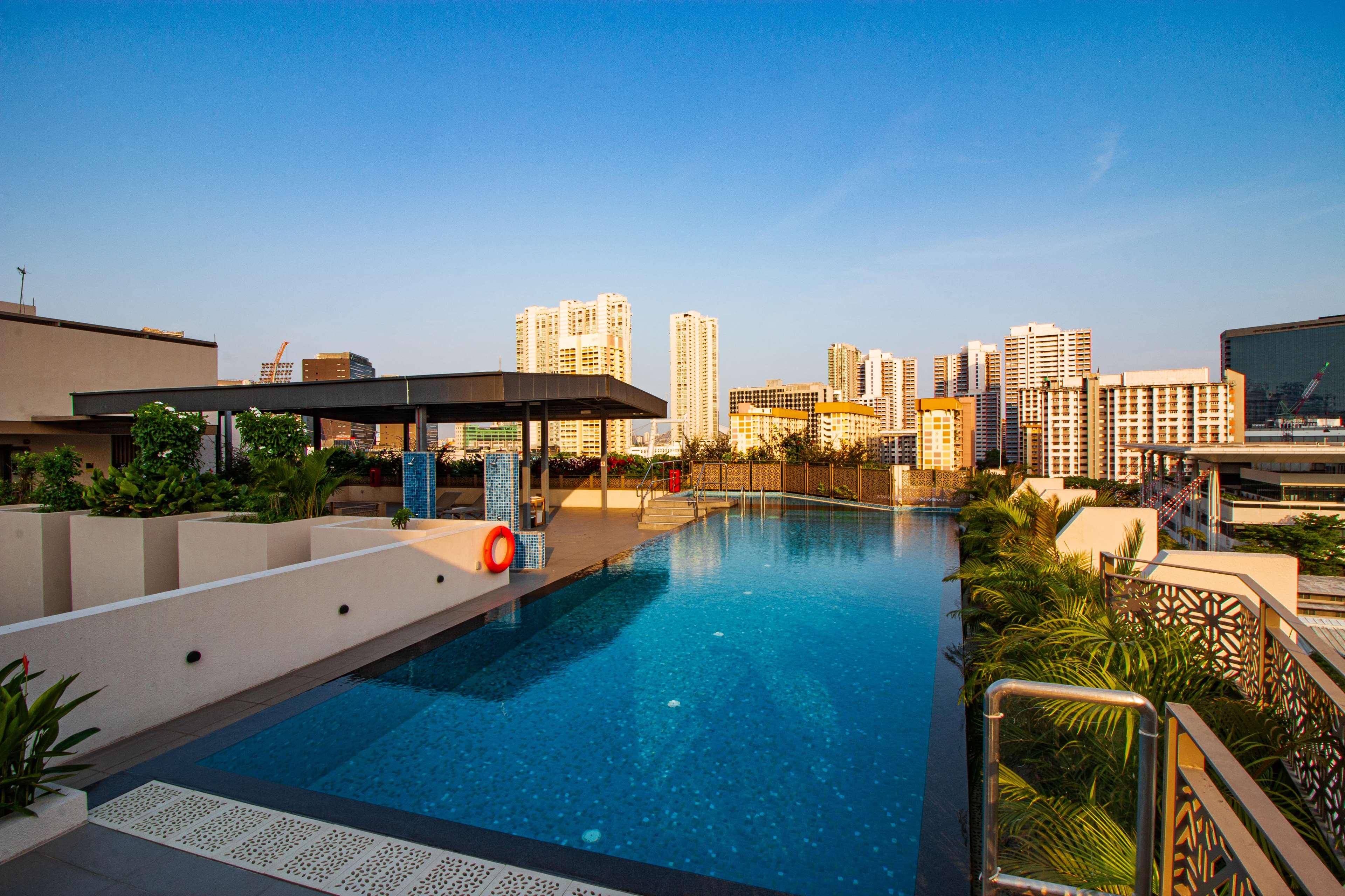 Aqueen Prestige Hotel Jalan Besar 36/42