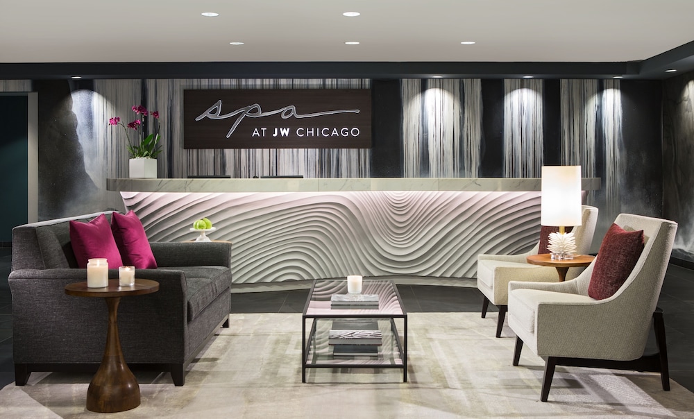 The LaSalle Chicago, Autograph Collection 19/32