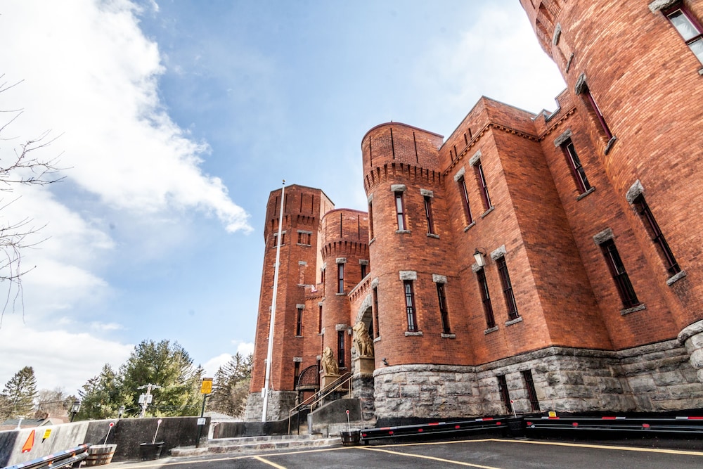 Amsterdam Castle 48/59