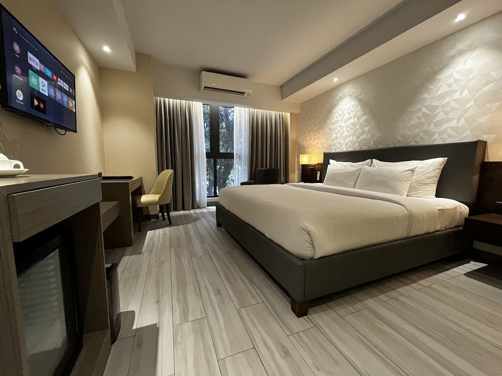Capitol Hill Hotel and Suites 13/34