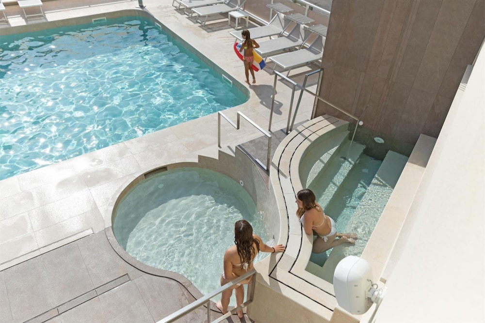 Hotel & Residence Continental 22/50