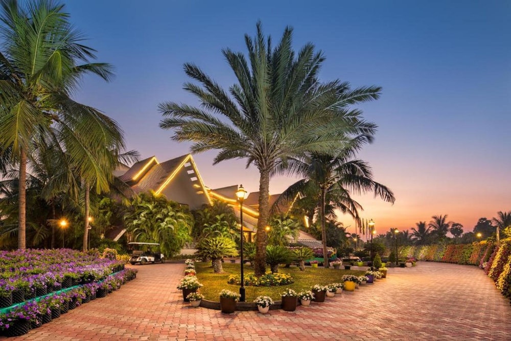 SUNRAY VILLAGE RESORT 30/33