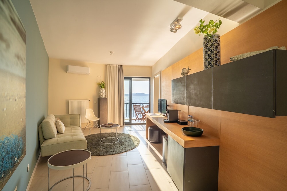 Med Inn Boutique Hotel 32/56