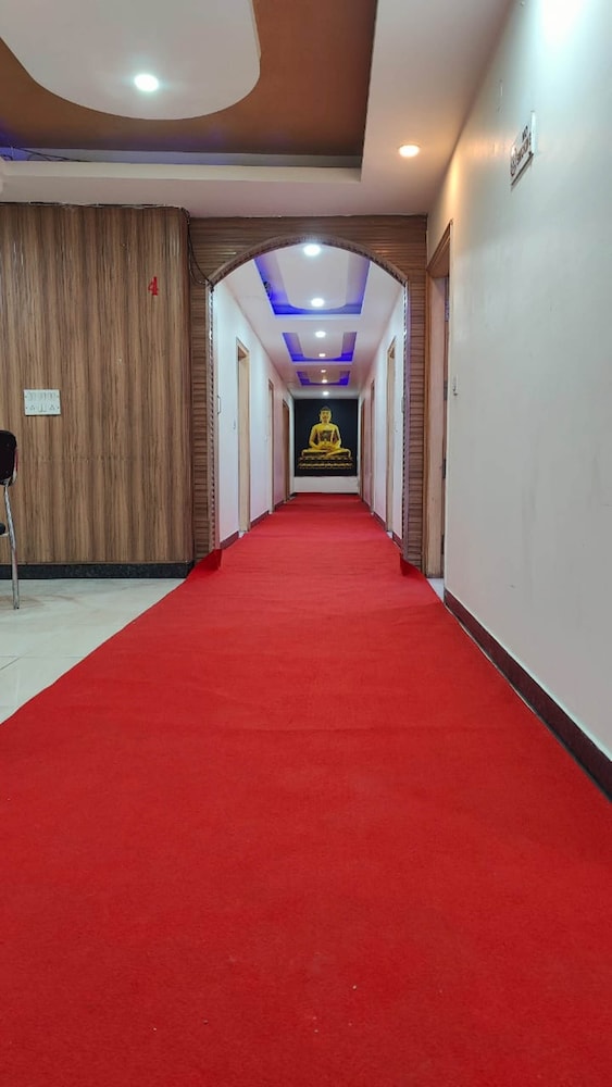 Airport Hotel Mahal 33/50