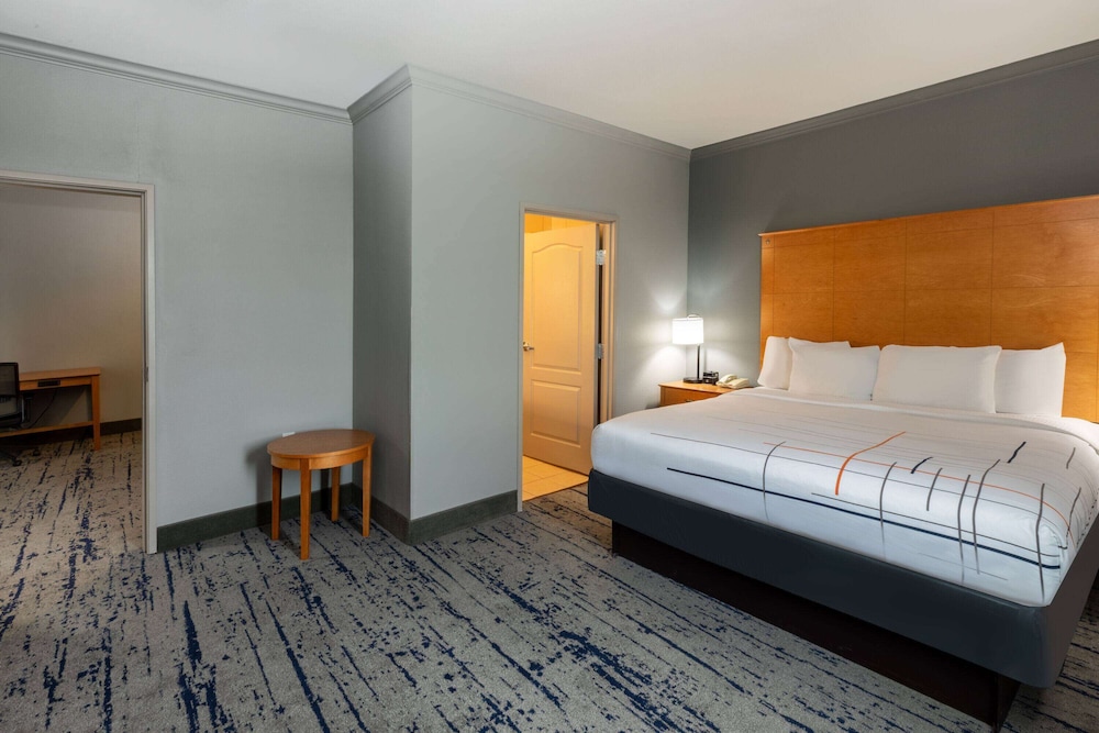 Deluxe, Suite, King Bed