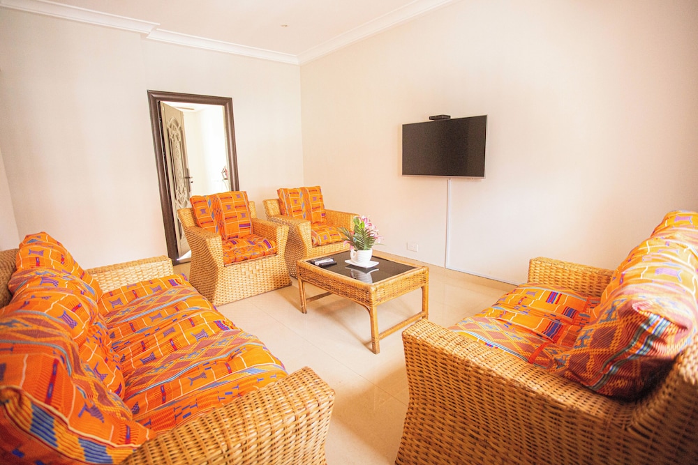 Accra Luxury Apartments 30/50