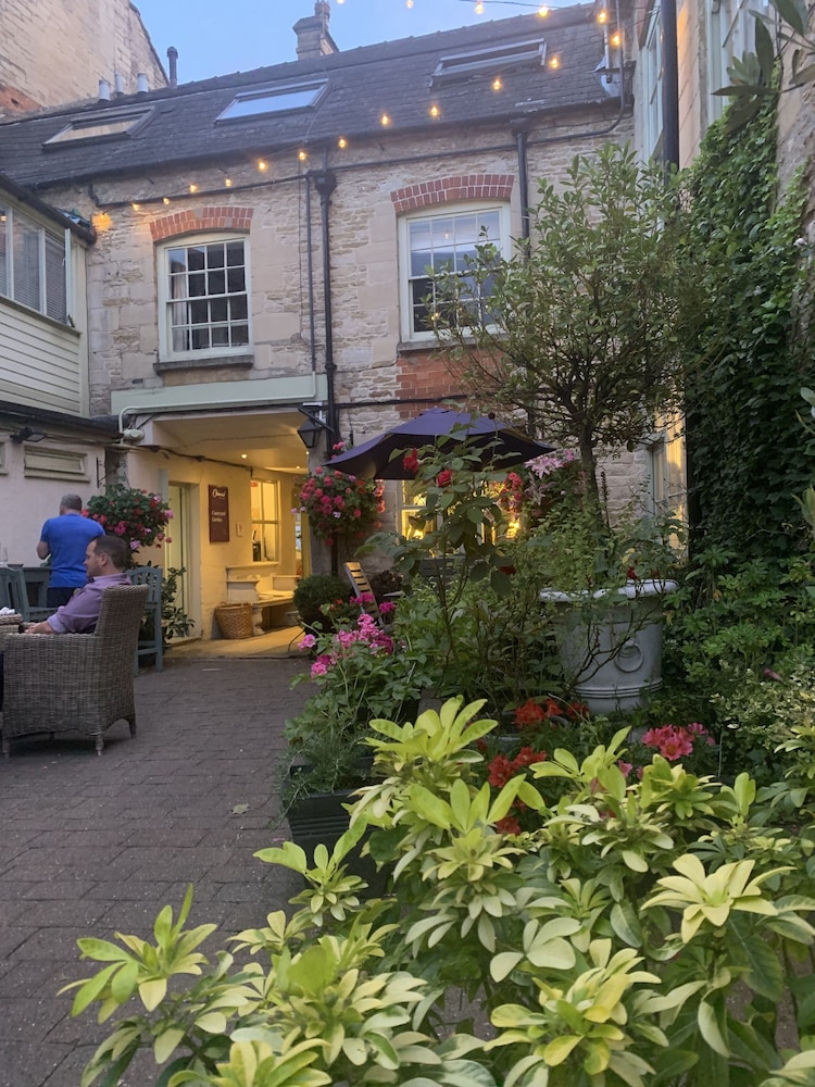 The Ormond at Tetbury 2/49