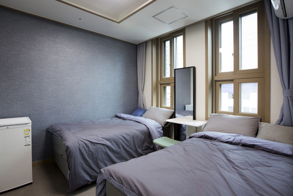 24guesthouse Sinchon 13/33