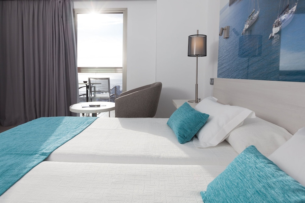 Hotel Obelisco 7/34