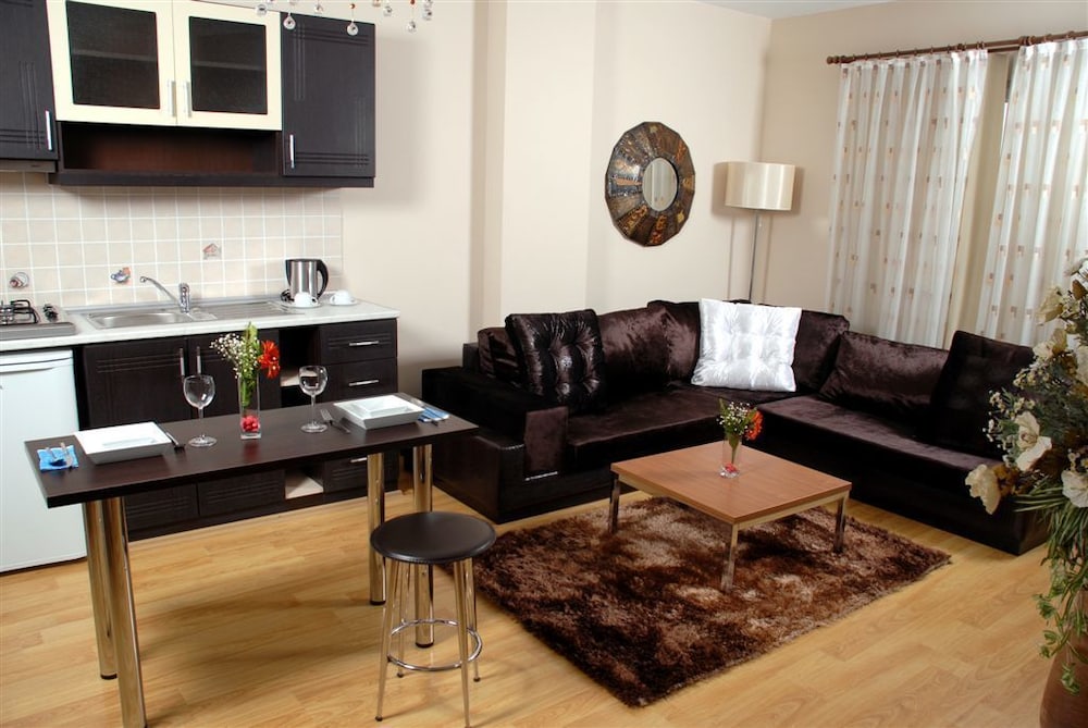 Airport Residence Kurtkoy 35/50