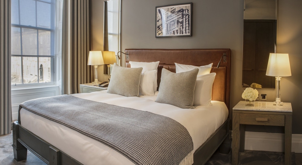 Town House, Suite, King Bed