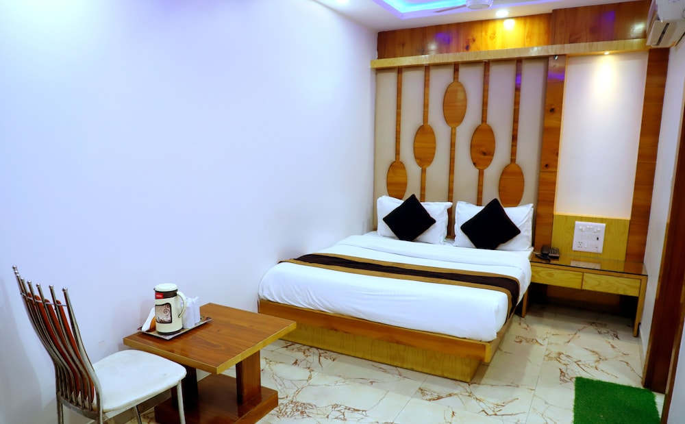 Hotel Pink City 19/43