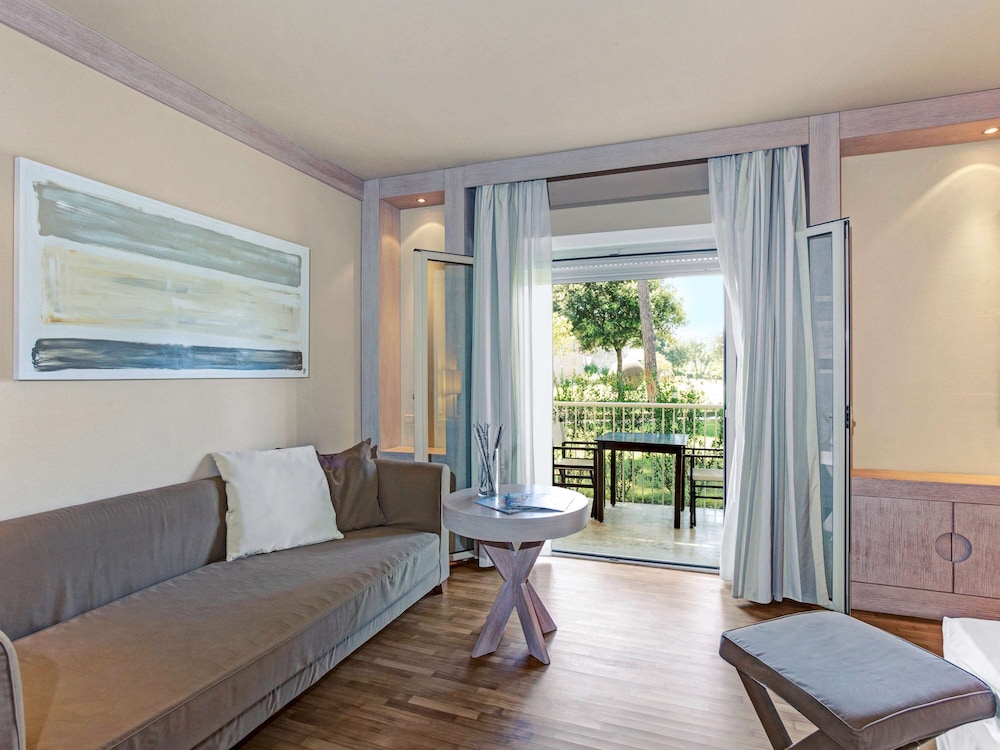 Mercure Tirrenia Green Park 15/50