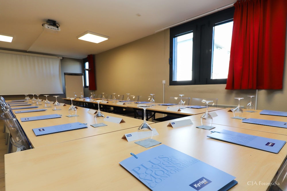 Kyriad Brive La Gaillarde Centre 56/61
