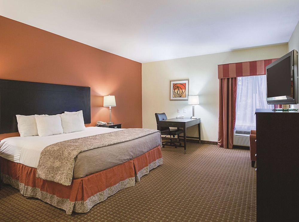 ROOM, KING BED, ACCESSIBLE