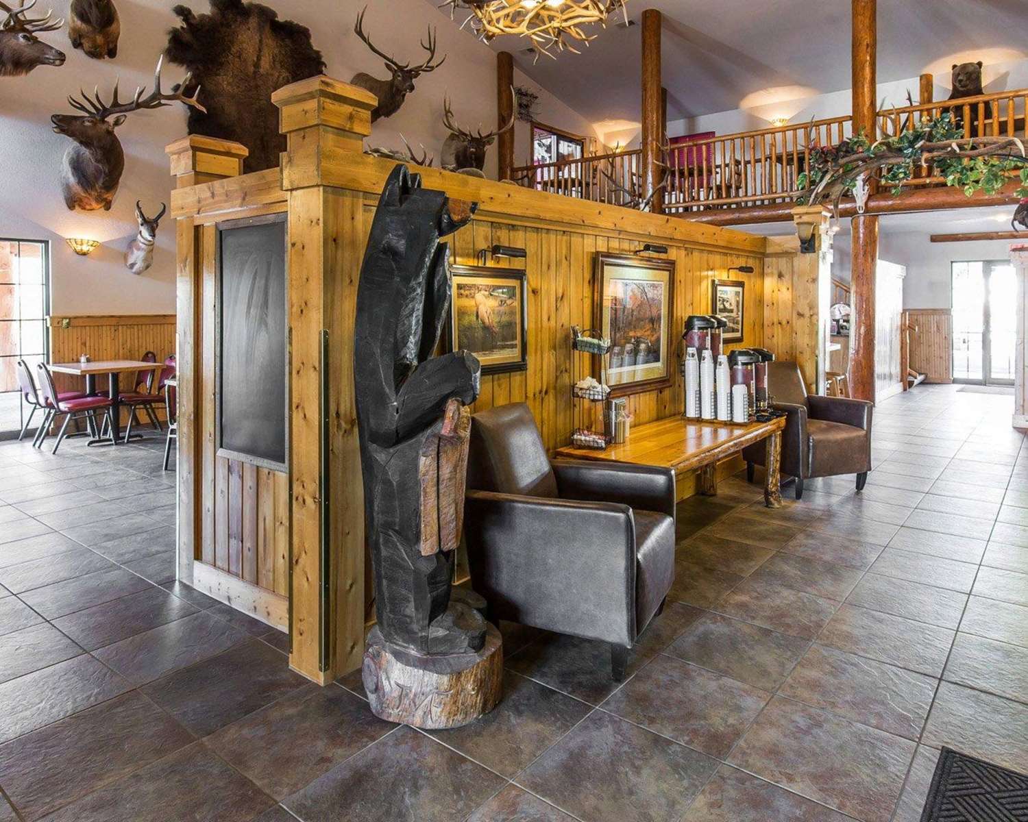 Antler Lodge 23/40