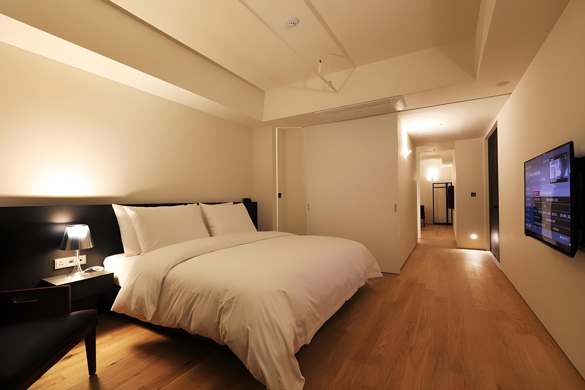 Semi Room, Suite، Hotel 498 2/2