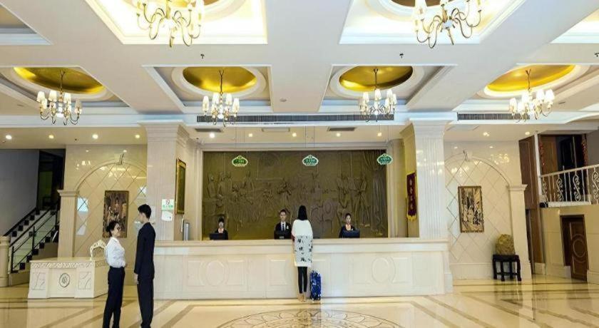 Vienna Hotel (Yangshuo Yinxiang) 12/56