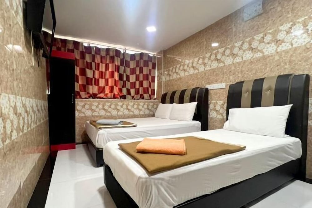 Ark Taman Melawati Hotel 9/32