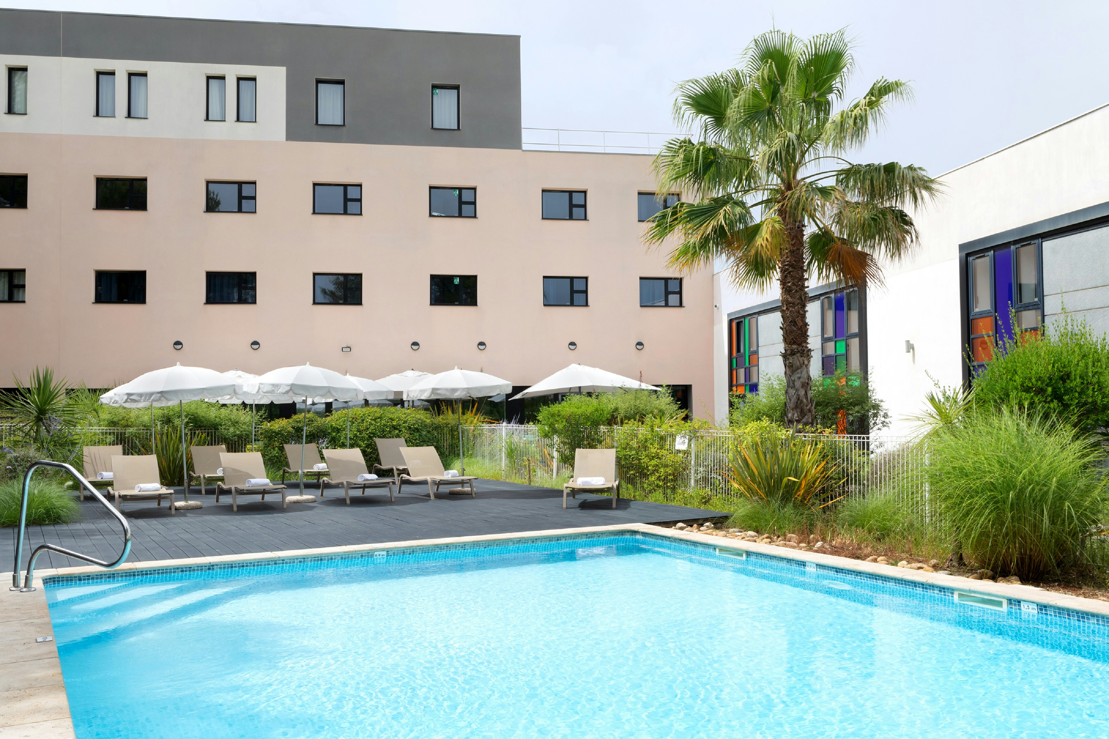 Holiday inn Marseille Airport (Ex Golden Tulip) 13/81