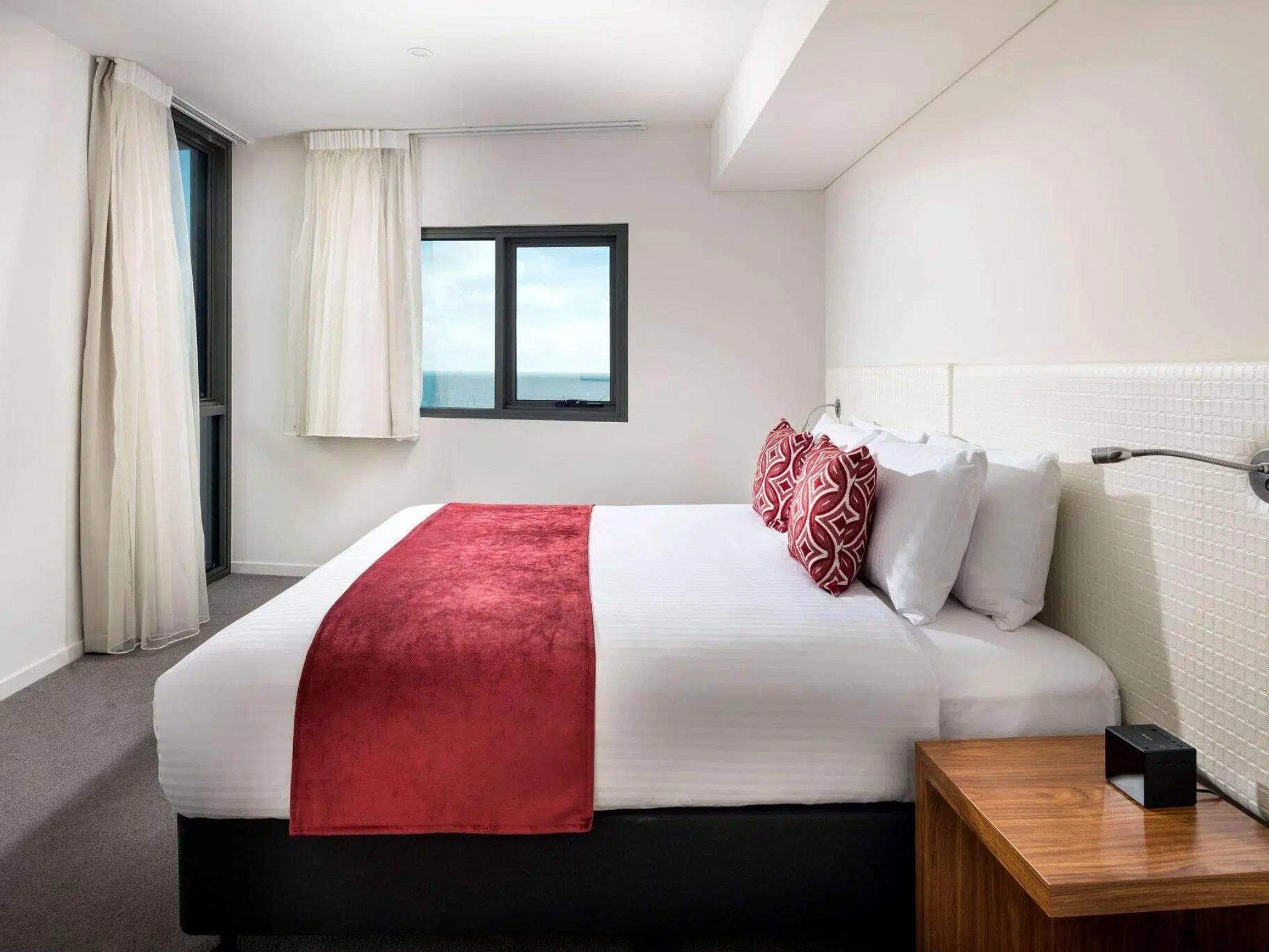 1 Bedroom, Suite, Queen Bed, Accessible