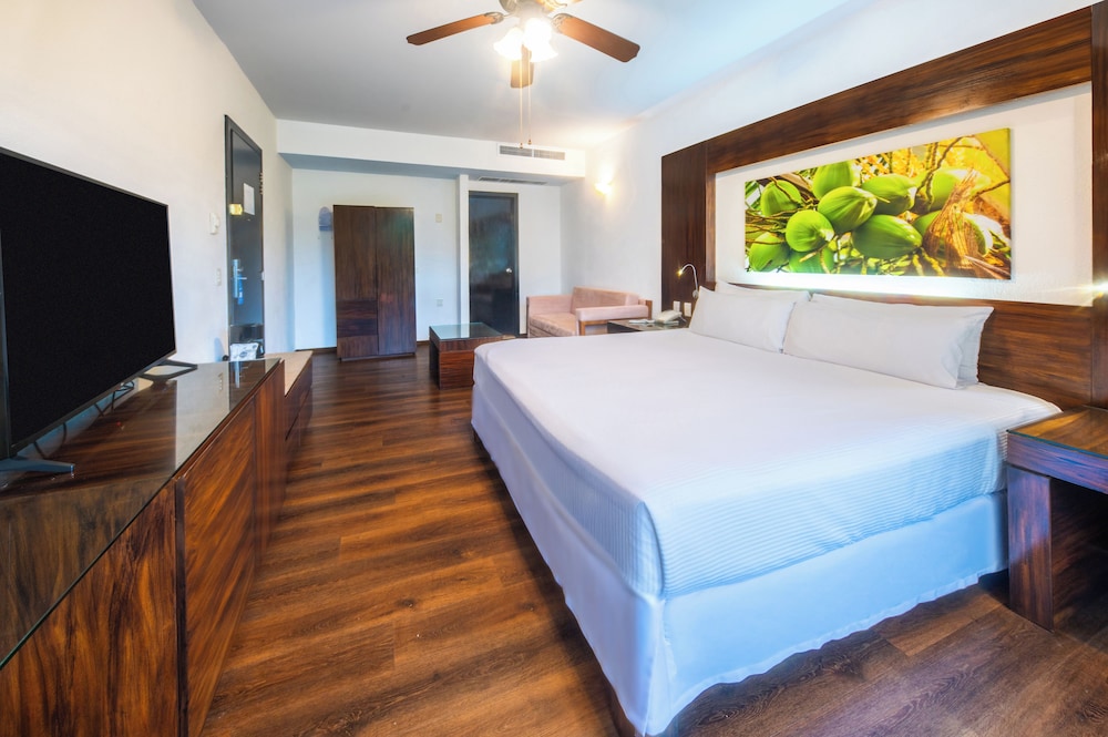 Krystal Grand Nuevo Vallarta All Inclusive 10/49